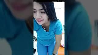 Tante semok montok goyang sange