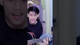 PRANK NYANYI LAGU AKU BUKAN JODOHNYA DIDEPAN PACAR #funny