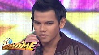 Its Showtime Kalokalike Face 2 Level Up Taylor Lautner