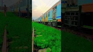 #bhartiye#Rail #youtubeshor #viralpost #tendig#video ️ #indianrailways #locomotive Railways station