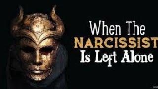 7 Things A Narcissist Does When Alone