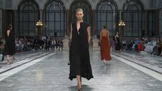 Victoria Beckham  Spring Summer 2020 - London Fashion Week Live