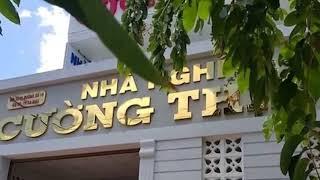 Cô giáo mầm non vào nhà nghỉ cùng trưởng phòng giáo dục để mượn tiền