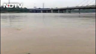 Delhis Yamuna Water Level Close To Danger Mark