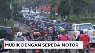 Puncak Mudik Pantura Macet Parah Pemudik Motor Menyemut di Nagreg Minggu 37 Pagi