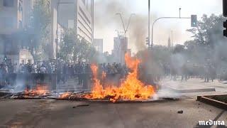 Беспорядки в Чили. Демонстранты громят магазины и офисы