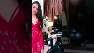 mango live hot putri nia lingerie merah transparan bikin si joni tegang