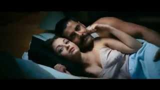 Aishwarya Rai Hot Bedroom Scene Boobs Out..