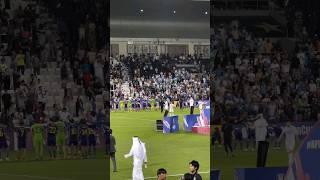 المنتخب الياباني يحيي الجماهير بعد المباراة