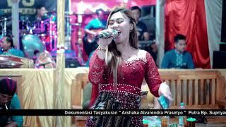 Alololo Sayang  - Panji Laras - Adhinda audio - Live Bulurejo Seloromo Jenawi