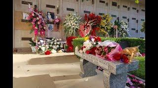 Marilyn Monroes Crypt - 60 Years Later