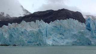 迫力の氷の大崩落