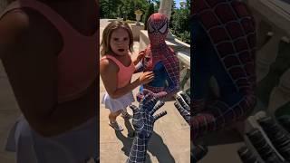 Crazy Girl fell in love with Spider-Mans friend  #spiderman #crazygirl #love #minecraft #comedy