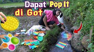 BERBURU POP IT SERU DI SALURAN PENGAIRAN  Nangis Kejer Aku Tertipu..