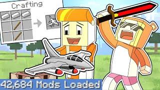 Minecraft Speedrunner vs HUNTER but every crafting recipe is RANDOM largest modpack