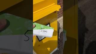 Ich teste Briefkasten-Schlitze zu schmal
