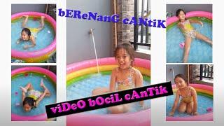 Berenang sambil bermain I Bocil cantik