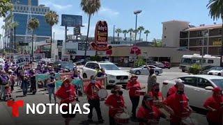 Trabajadores de la limpieza exigen mejoras laborales  Noticias Telemundo