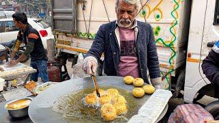 This Old Man Makes Tasty ALOO TIKKI for Everyone  Street Foods of India