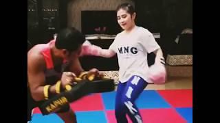 Seksinya Prilly Latuconsina Thai Boxing