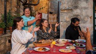 The mountain dwellers of Chania  Ανωμερίτες Χανίων