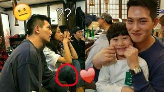 Lee Jong Hyun  Kim So Eun listening Strange?Together at Wrap Up Party That Man Oh Soo Evergreen