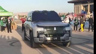 BYD Yangwang U8 making tank turn in public on the street in China