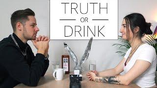 Wahrheit oder Trinken mit dem Ex-Freund  Truth or Drink geklaut von CUT