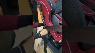 Car seat installation using belt Crolla Alpha #littlewhiz #babycarseat