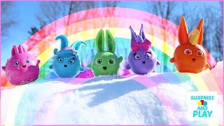 Learn Colors with Sunny Bunnies Toys in the Snow