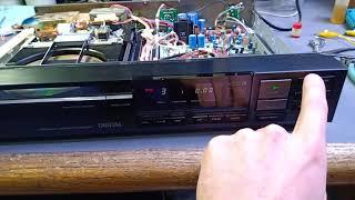 Snappy CD Player Sony CDP-302