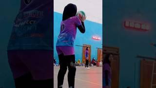 Mojang Garut manis ngasih assist cantik #ihsanlur #volleyball #volleyballworld #shorts