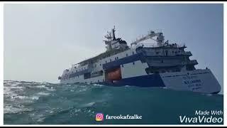 Boat reaching to the ship in LAKSHADWEEP but Sea