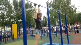 Girl Workout Kazan Russia  Девушка воркаут Казань турник