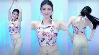 Cute Korean dance workout #trending #girl #shortsfeed #trendingshorts #bikini