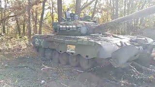 A Russian T-80BV battle tank is captured by Ukrainian Forces