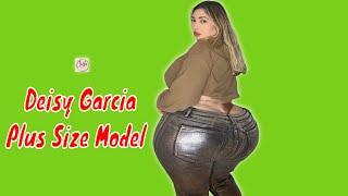 Deisy Garcia … American Fashion Model  Plus Size Curvy Lifestyle  Fashion Trends Biography2