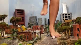 Giantess in the city Double the trouble