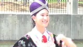 Very beautiful Mong American Girl in Asia Festival - 苗族 美国苗族 苗语- Mong American Mong Language