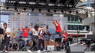 Rame Rame Timur cover - live at Yonge Dundas Square Toronto - CANADA