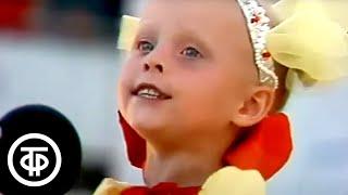 Русская народная песня Я на горку шла. Поет четырехлетняя Таня Острягина 1989