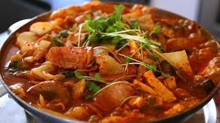 Army base stew Budae-jjigae 부대찌개