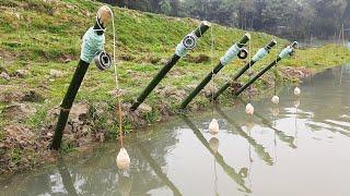 Unique Hook Fishing Technique  Hunting Big Fish By Hook in River  River Fishing