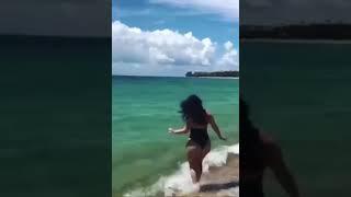 Holly Luyah curvy plus size model instagram star on the beach