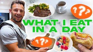 What does a PROFESSIONAL RUGBY player eat in a day?