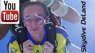 Maggie and her friend make their first skydives