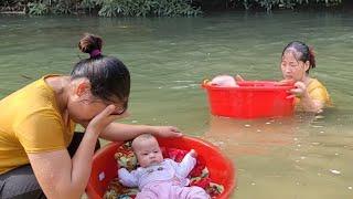 The mother went to take a bath and let the baby float down the river.