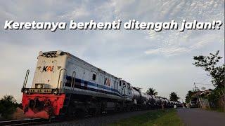 Ketika Kereta Api Ketel Bersama Lokomotif CC 204 Hidung Miring