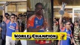 Mumbai Welcomes Kung Fu Pandya Hardik Pandya Arrives With The World Cup Trophy  Mumbai Airport️