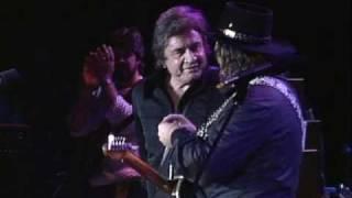 Johnny Cash & Waylon Jennings - Folsom Prison Blues Live at Farm Aid 1985